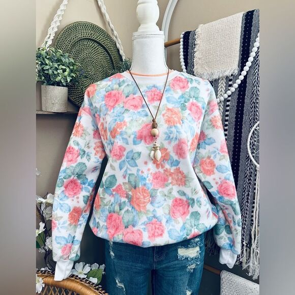VTG Style Cottage Coquette Soft Fleece Texture  Floral Double Crew Sweatshirt - Picture 1 of 6